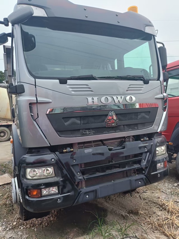 Sinotruck Howo Dumper Truck 8x4 400 12 Wheeler 40 Ton Tipper Truck Dump Truck