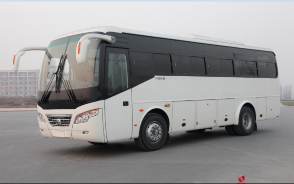 40 sièges Yutong ZK6932D Nouveau bus Nouveau autocar Roulement du bus RHD Diesel Cumm-ins Moteurs Euro2 pour les touristes