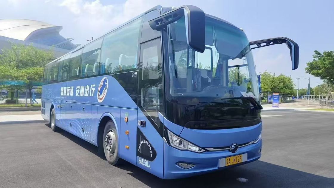 Autobus d'occasion Yutong Zk6127 Weichai 350 chevaux Printemps 50 places Transport de luxe avec climatisation