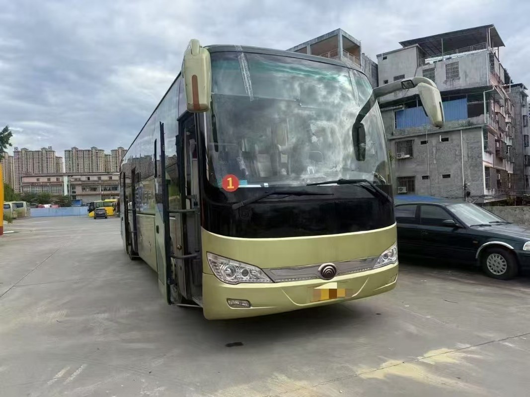 Autocar Yutong Diesel 49 places, Weichai, pour circuits, aéroport, église, navette, école, interurbain, autocars intercités, conduite à droite/gauche