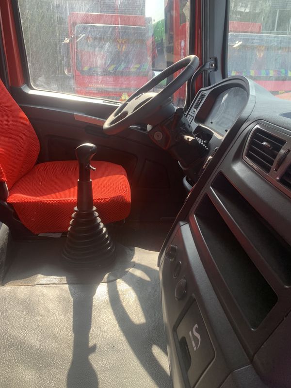 8x4 Used Tipper Dump Truck Shacman X3000 Weichai 500hp Dumper Camion Volquete Volteo Rhd/Lhd