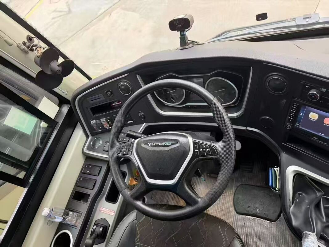 Autocar Yutong Diesel 50 places d'occasion Zimbabwe Congo Moteur Weichai Tourisme Bus interurbains/intercités Conduite à droite/gauche