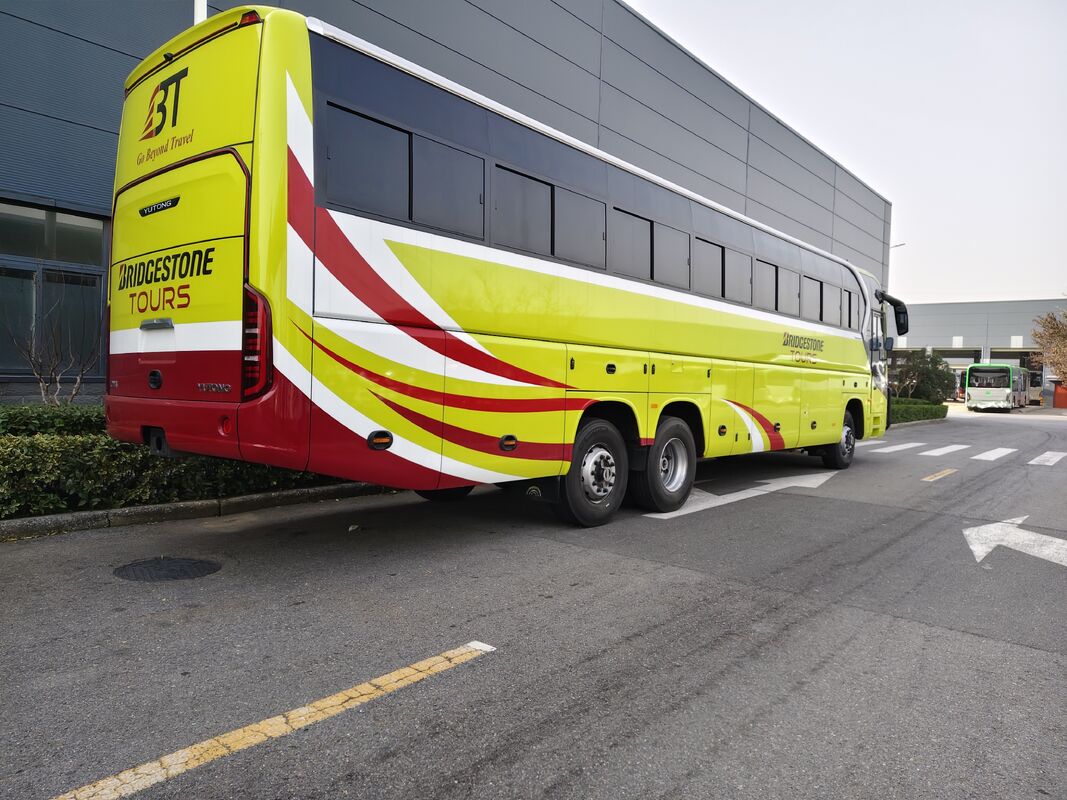 Nouveau 72 sièges diesel Yutong Coach Bus D14 Weichai moteur Voyage de banlieue Bus interurbains Rhd/Lhd