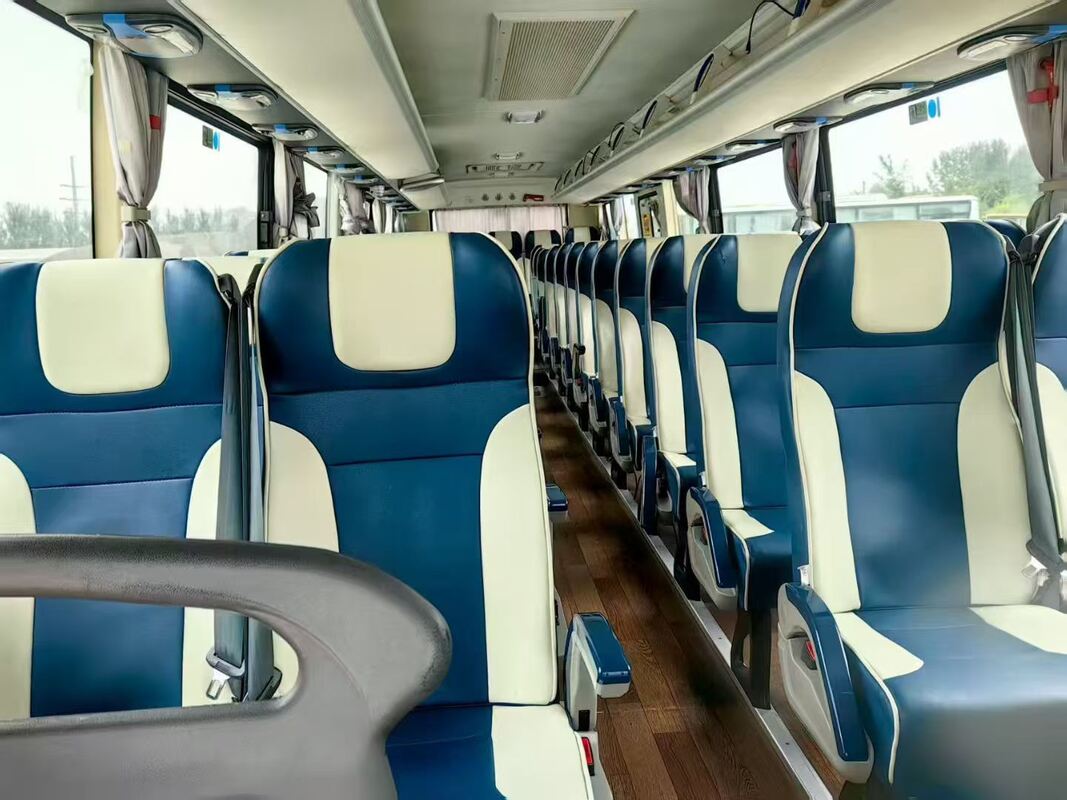 Bus Foton Diesel d'occasion 50 places, suspension à lames, pour navette, école, aéroport, église, autocar