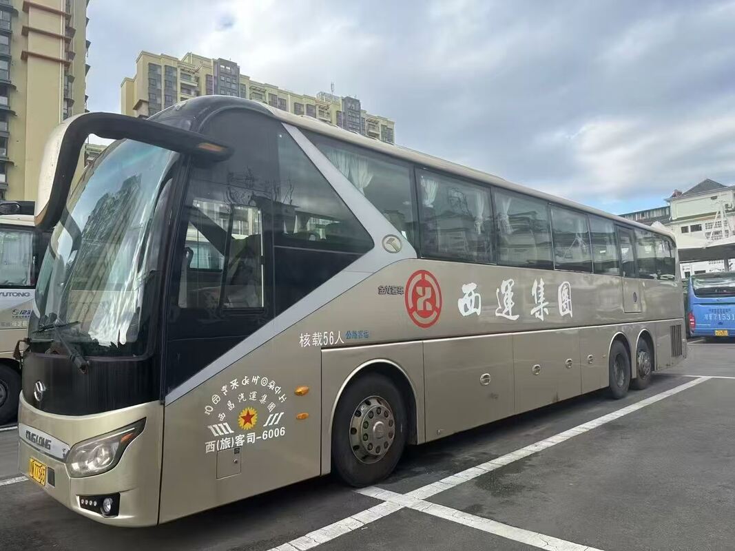 Autocar de tourisme d'occasion Yutong XMQ6135, Weichai, suspension pneumatique, 56 places, transport de luxe avec climatisation