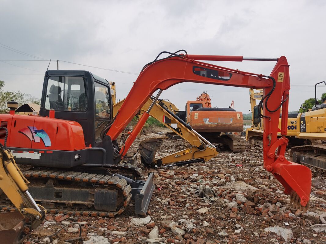 Excavateur d'occasion de marque chinoise en excellent état 5,4T capacité 0,18 puissance nominale 36,2 kW pour la construction
