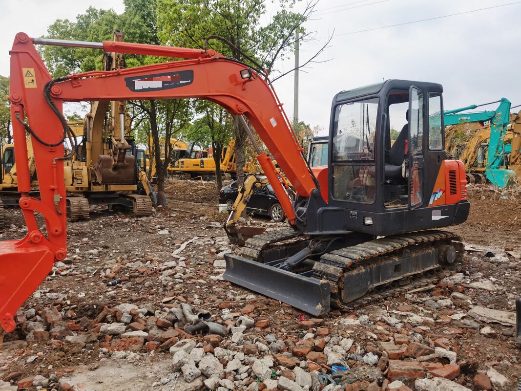 Excavateur d'occasion de marque chinoise en excellent état 5,4T capacité 0,18 puissance nominale 36,2 kW pour la construction
