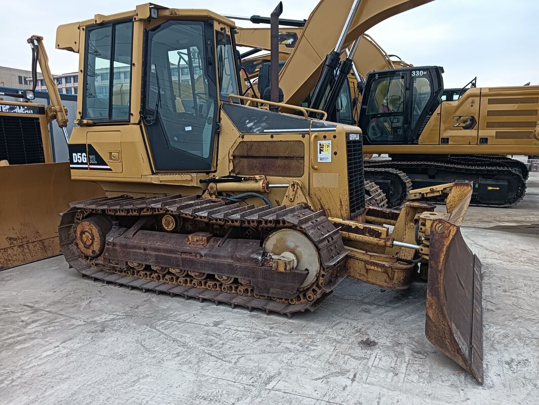 Bulldozer à traces de marque chinoise d'occasion Capacité de seau 8.919 tonnes En excellent état 74kW 5.0 L Pour la construction
