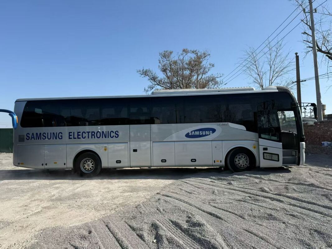 Autobus Yutong Zk6122 Yuchai 330 ch Leaf Spring 51 sièges Lux Transport avec climatisation
