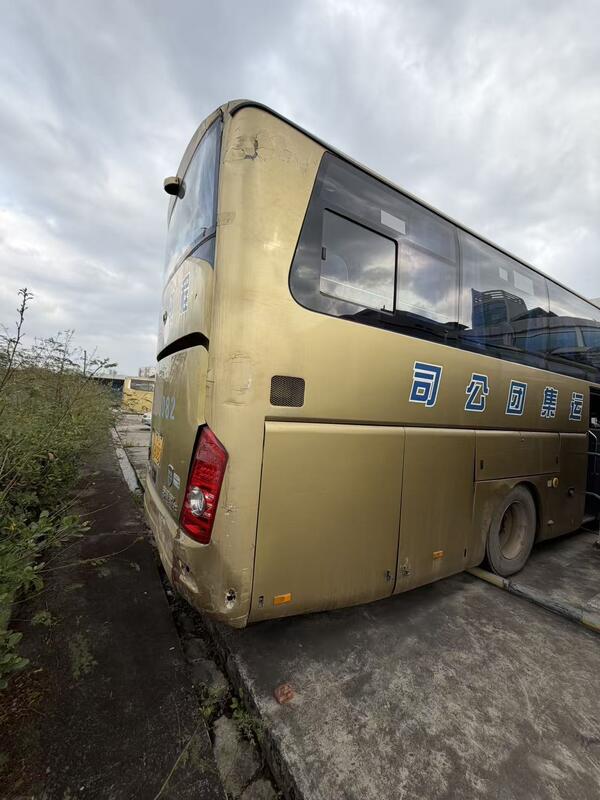 Promotion Bus Yutong Zk6122 Weichai 375cv Euro 5 Suspension Pneumatique 49 Sièges Luxe Transport avec Climatisation pour Navette ou Longue Distance