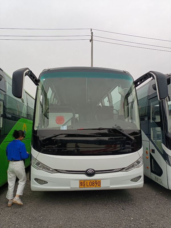 Autobus d'occasion Yu-tong ZK6117 Yuchai Euro 6 Leaf Printemps 50 sièges 2023 Année Lux Transport avec climatisation Pour navette ou longue distance