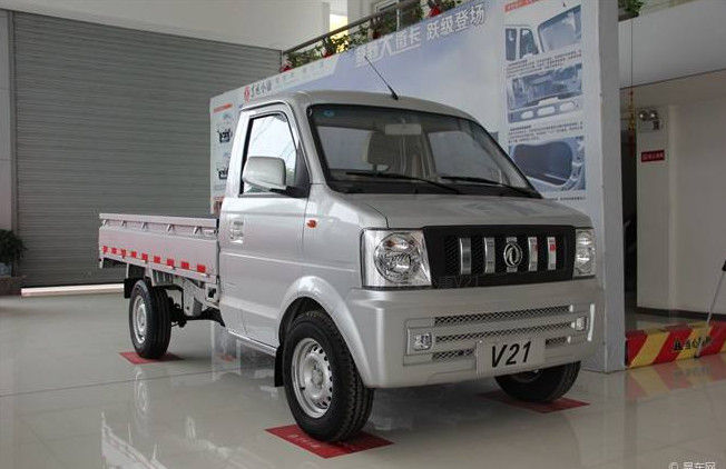 Mini camion de Dongfeng RHD, mini modèle diesel utilisé des fourgons V21 avec la puissance maximum 20KW