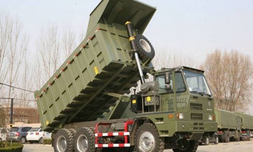 Dongfeng a utilisé le camion à benne basculante 2013 norme d'émission faite par an de l'euro 3 pour le mien
