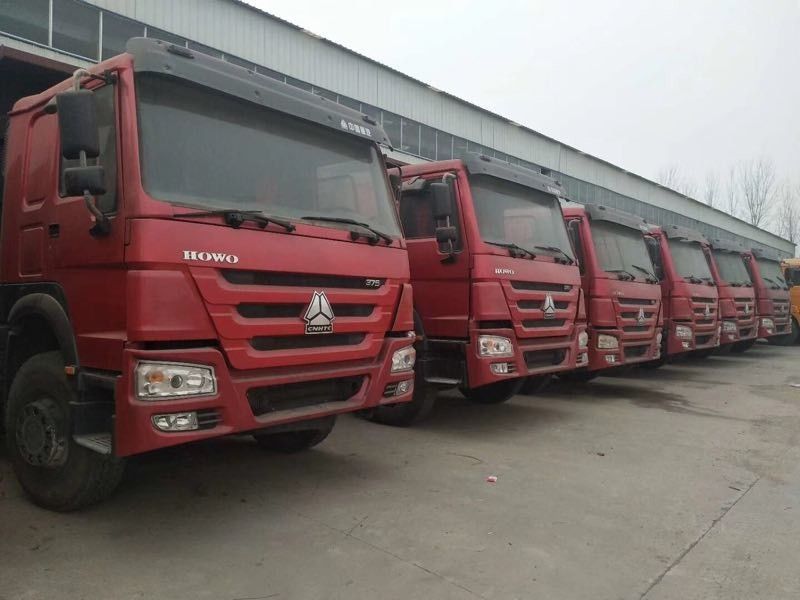 Camions- de main de Dongfeng de couleur rouge les 2èmes avec 6x4 conduisent le moteur diesel de l'EURO 3