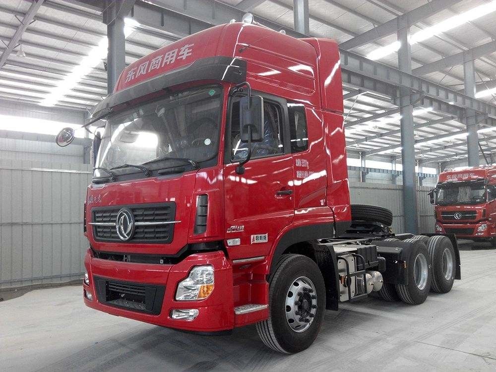 Dongfeng a utilisé des remorques de camion, mode utilisé d'entraînement 6×4 des unités 7560×2500×3030mm de tracteur