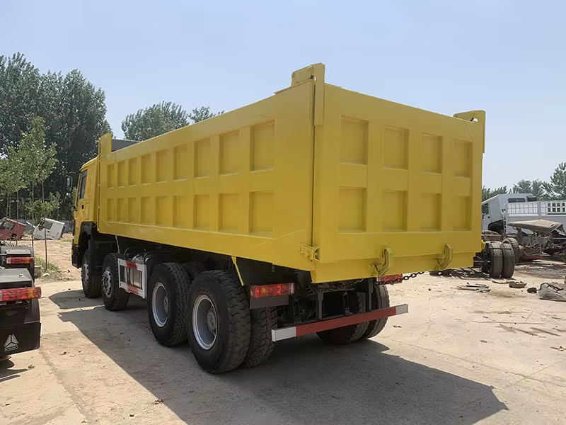 Roues à C.A. 12 utilisées du moteur diesel WP de conduite à gauche du camion à benne basculante Howo 371hp 8x4 pour le Zimbabwe