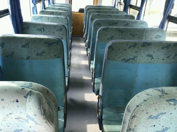 Le diesel de LHD modèle l'école Van, petits autobus scolaires utilisés d'occasion avec 37 sièges