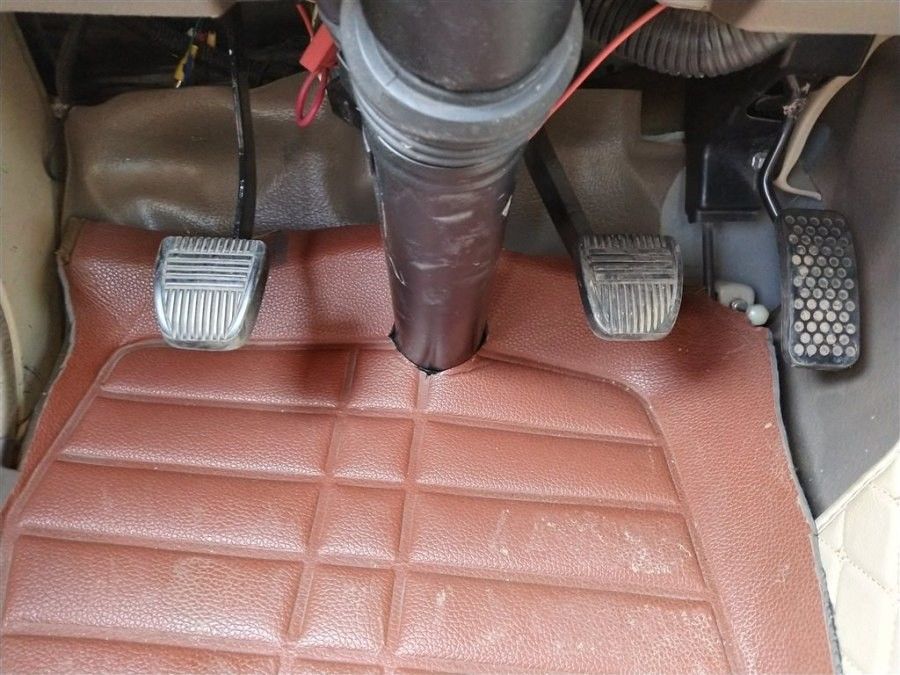 Le caboteur utilisé diesel d'occasion de 2017 TOYATO transporte des sièges Mini Bus de la main droite 23