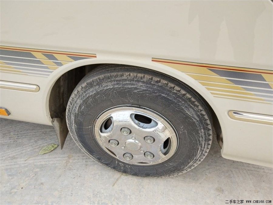 Le caboteur utilisé diesel d'occasion de 2017 TOYATO transporte des sièges Mini Bus de la main droite 23