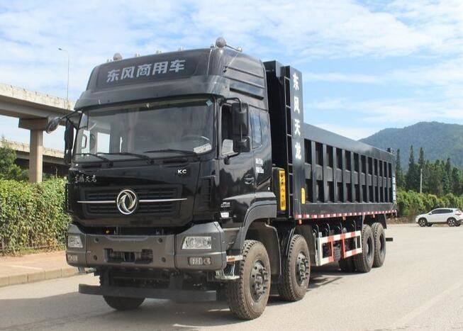 8x4 euro IV/du lecteur 420HP camions de travail utilisés par V avec Dongfeng Cummins Engine