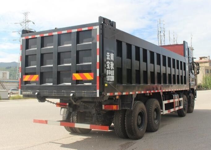 8x4 euro IV/du lecteur 420HP camions de travail utilisés par V avec Dongfeng Cummins Engine