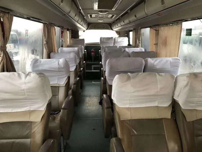 10-23 car utilisé diesel de main de car d'autobus de l'euro III de longueur des sièges 7.9m 2ème