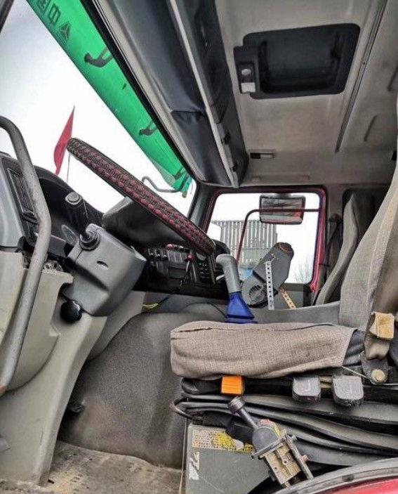 La marque 20-30T de HOWO a utilisé les camions diesel/les camions- occasion 375hp 2012 ans