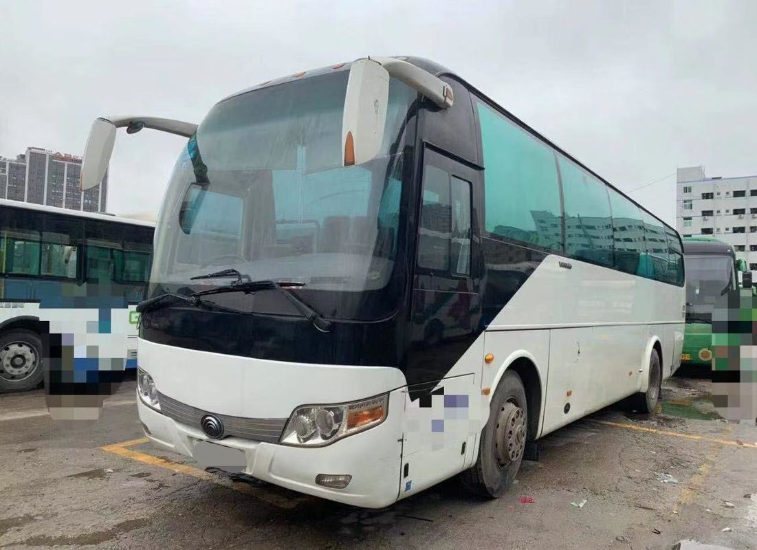 2013 ans Yutong utilisé par diesel transportent 58 la couleur de blanc de Zk 6110 de sièges