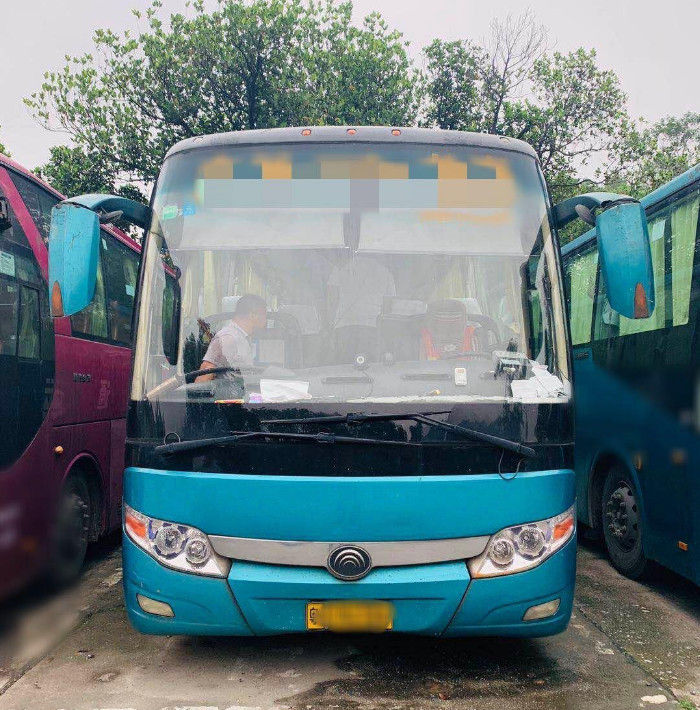 Le modèle 6127 diesel utilisé Yutong ISO de bus de tour 55 sièges 2011 année LHD a passé