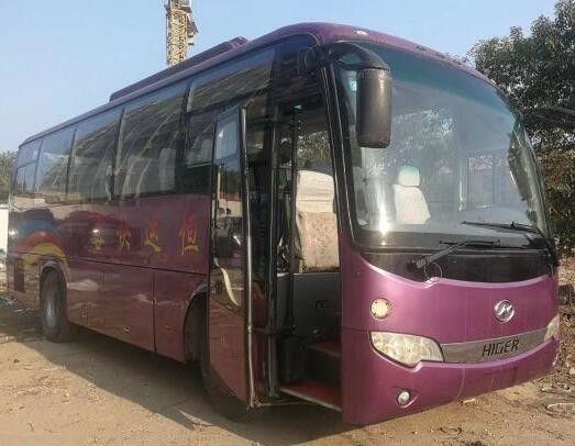 Le C.A. diesel plus haut a utilisé l'autobus d'entraîneur 2011 la longueur 8400kg des sièges 8.5m de l'an 39