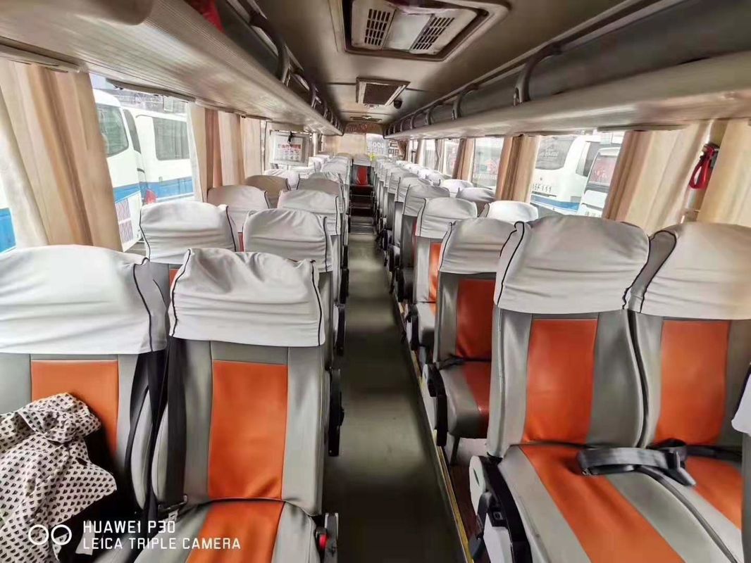Blanc bleu diesel d'autobus de sièges de l'autobus 55 de caboteur utilisé par Yutong de LHD 2014 ans ZK6118