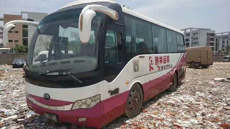 la longueur Yutong ZK6809 de 8m modèle ans résistant utilisé de sièges de Bus 33 d'entraîneur des 2018