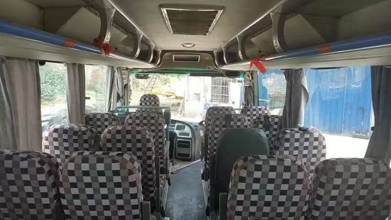la longueur Yutong ZK6809 de 8m modèle ans résistant utilisé de sièges de Bus 33 d'entraîneur des 2018