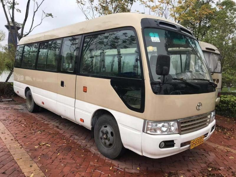 Le caboteur de Toyota de 2010 ans a employé la taille d'autobus du moteur diesel 2585mm des sièges 15B de l'autobus 23