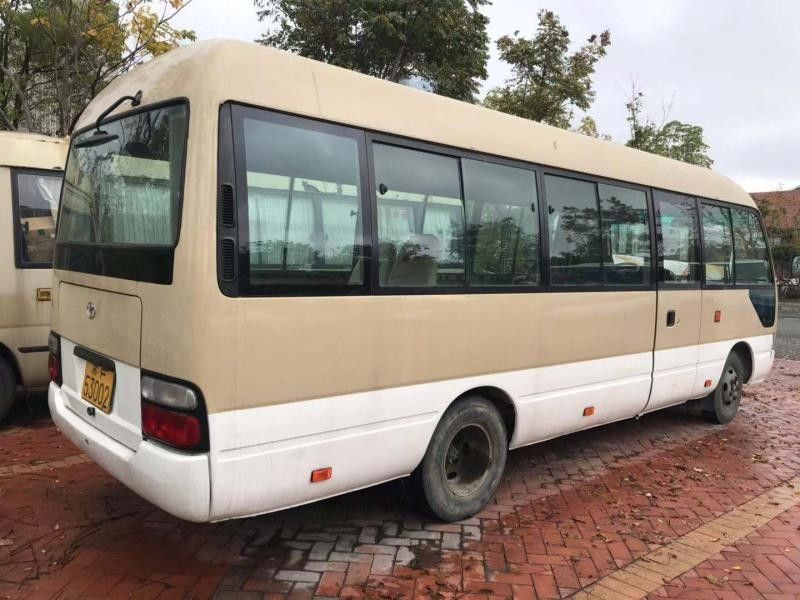 Le caboteur de Toyota de 2010 ans a employé la taille d'autobus du moteur diesel 2585mm des sièges 15B de l'autobus 23