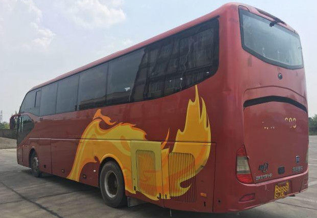 L'autobus de touristes utilisé d'occasion de Yutong 2011 ans 51 pose la vitesse 6117 100km/H maximum modèle