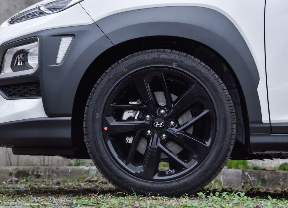 Hyundai a employé largeur d'autobus de la voiture 1800mm de SUV de mini de l'autobus 1.6T 177hp F7 sièges de la boîte de vitesse 5 la mini