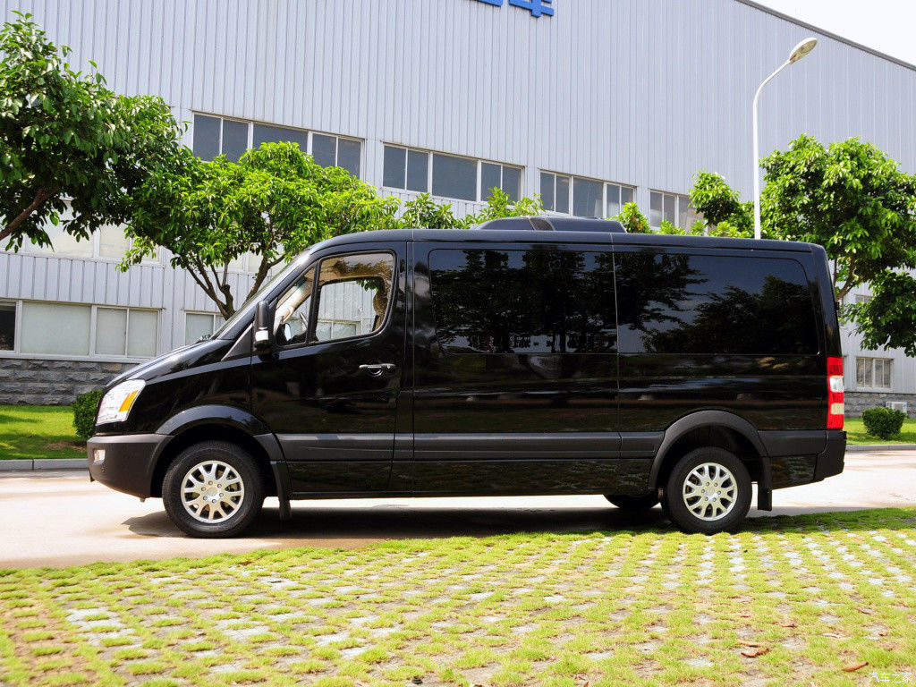 6 ans diesel manuel de vitesse 105kw les 2019 ont utilisé le haut toit de Mini Coach 10-15 Seater