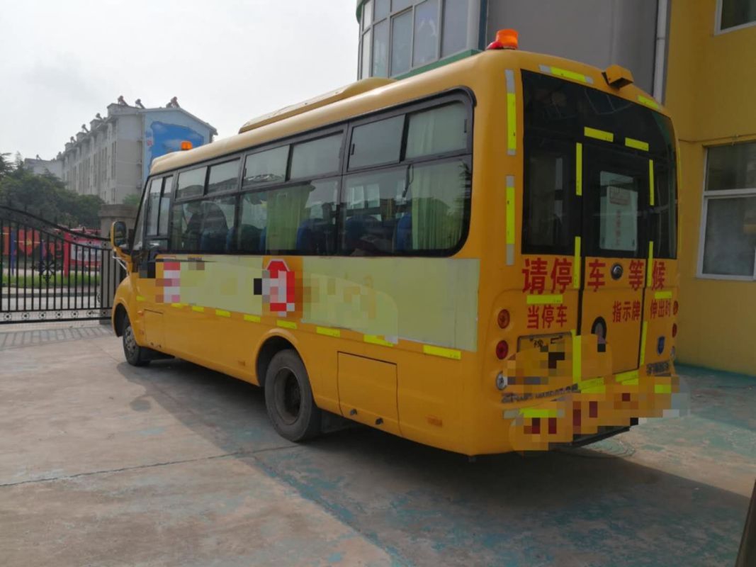 le moteur diesel 95kw 2017 école d'autobus de Yutong utilisée de l'an 36 par sièges a employé la norme de l'euro III d'autobus
