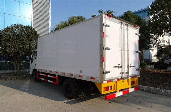 2 la porte 100P 72kw 98km/H diesel a frigorifié la Multi-marque médicale de Multi-modèle de matériaux de camion