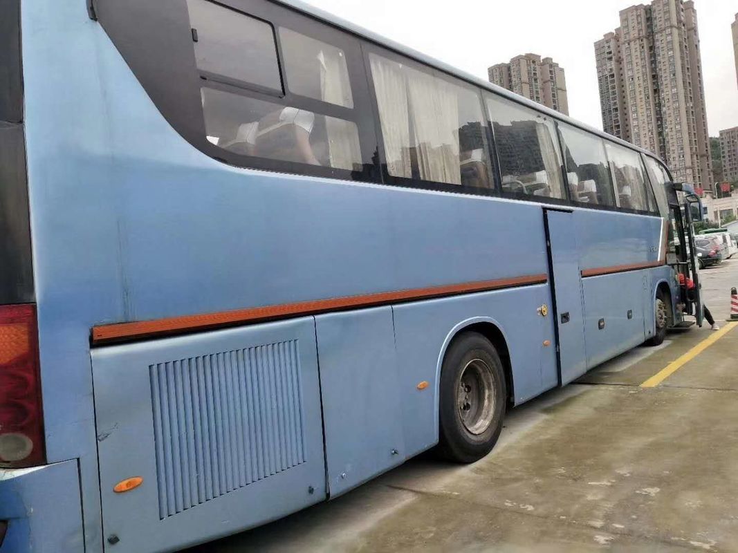 Portes à deux battants utilisées par 233kw à C.A. de Bus With de car de sièges du moteur diesel 53 de Kinglong RHD