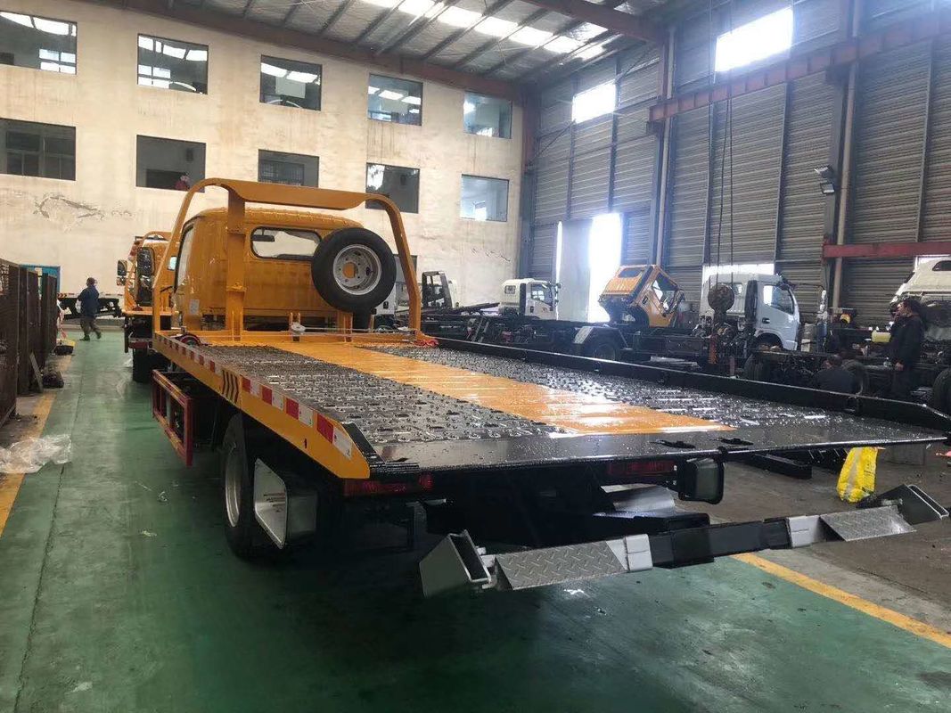 Secours routier de roue de Dongfeng 95HP 6 de l'euro 3 Tow Trucks 3 tonnes 5 tonnes 6 tonnes
