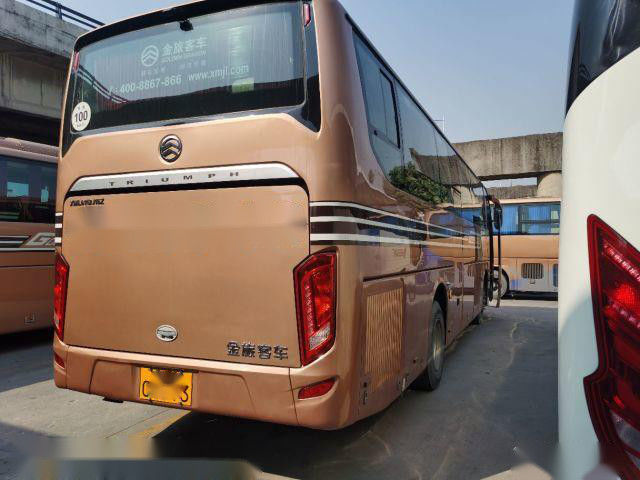 Le dragon d'or XML6117 a utilisé l'entraîneur Bus 48 sièges euro V châssis en acier de 2018 ans