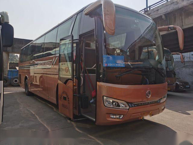 Le dragon d'or XML6117 a utilisé l'entraîneur Bus 48 sièges euro V châssis en acier de 2018 ans