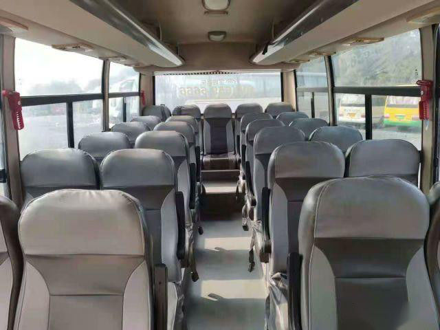 Portes simples de châssis en acier d'autobus de passager utilisées par LHD de sièges d'OIN Yutong ZK6752D 29
