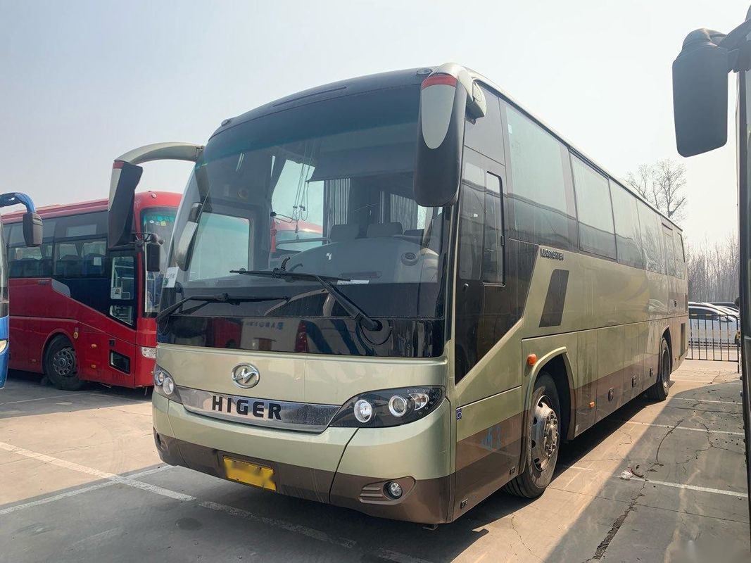 Car utilisé un plus haut par châssis Bus d'autobus de passager du modèle KLQ6115 de marque de moteur d'arrière de LHD en acier 53 sièges