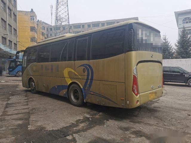 38 bus touristique utilisé gauche de Kinglong de direction du moteur six de Yuchai de sièges des cylindres 270hp d'euro V châssis arrière d'airbag par XMQ6901