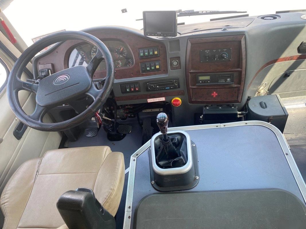 Yutong utilisé transporte le châssis en acier Front Engine Left Steering de l'euro IV d'autobus du passager ZK6660 24 utilisé par sièges modèles