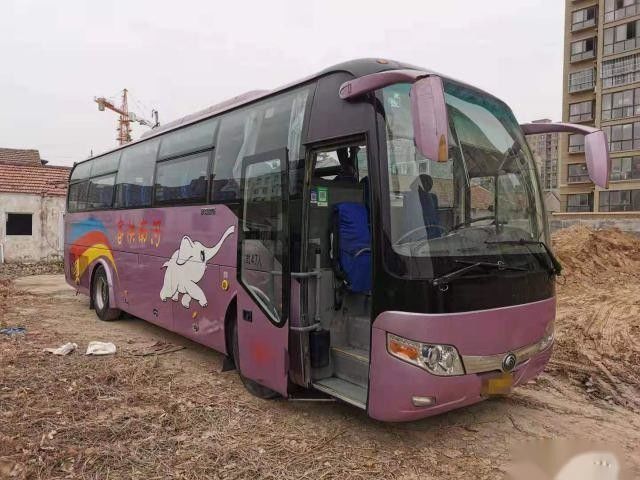 Yutong ZK6107 utilisé kilomètre du châssis 47 de Bus For Africa d'entraîneur bas de sièges de direction de bonne condition gauche en acier de l'euro III