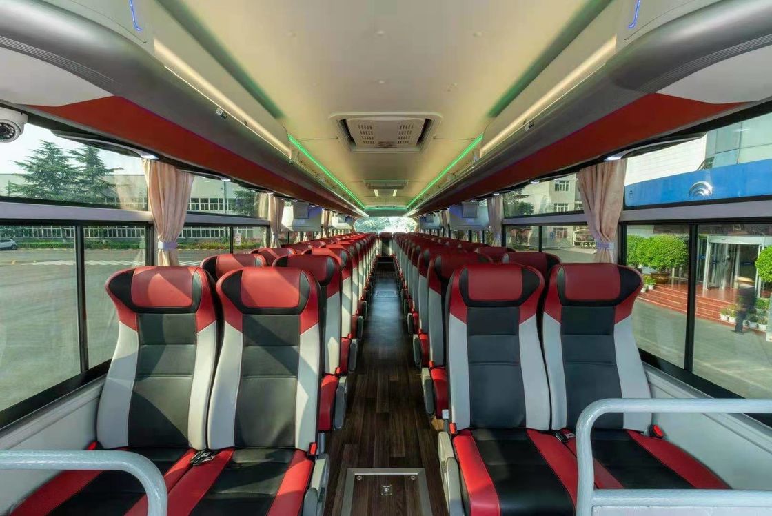 L'autobus tout neuf ZK6126 de Yutong doublent Axle With 58 pose la couleur blanche dans le moteur arrière de promotion